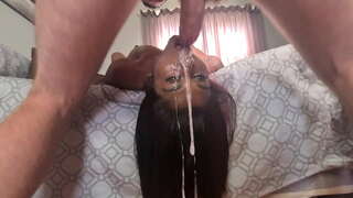 Selv hore opp ned facefuck