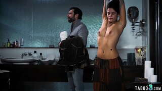 Mart anali bejn wieħed u ieħor minn perv lendlord-iskambju ħieles tal-kamra