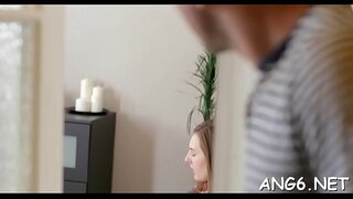 Элегантная шлюшка Нікі добра дзьме