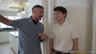 Tuổi Chanel Skye Không Tình Dục Với Da Trắng Dicks